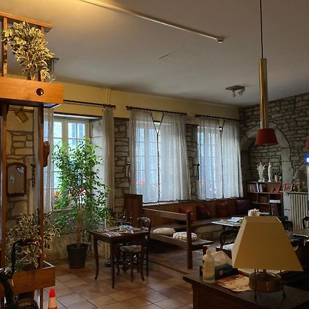 Ancien Hotel Plein De Charme Baume-les-Dames Luaran gambar