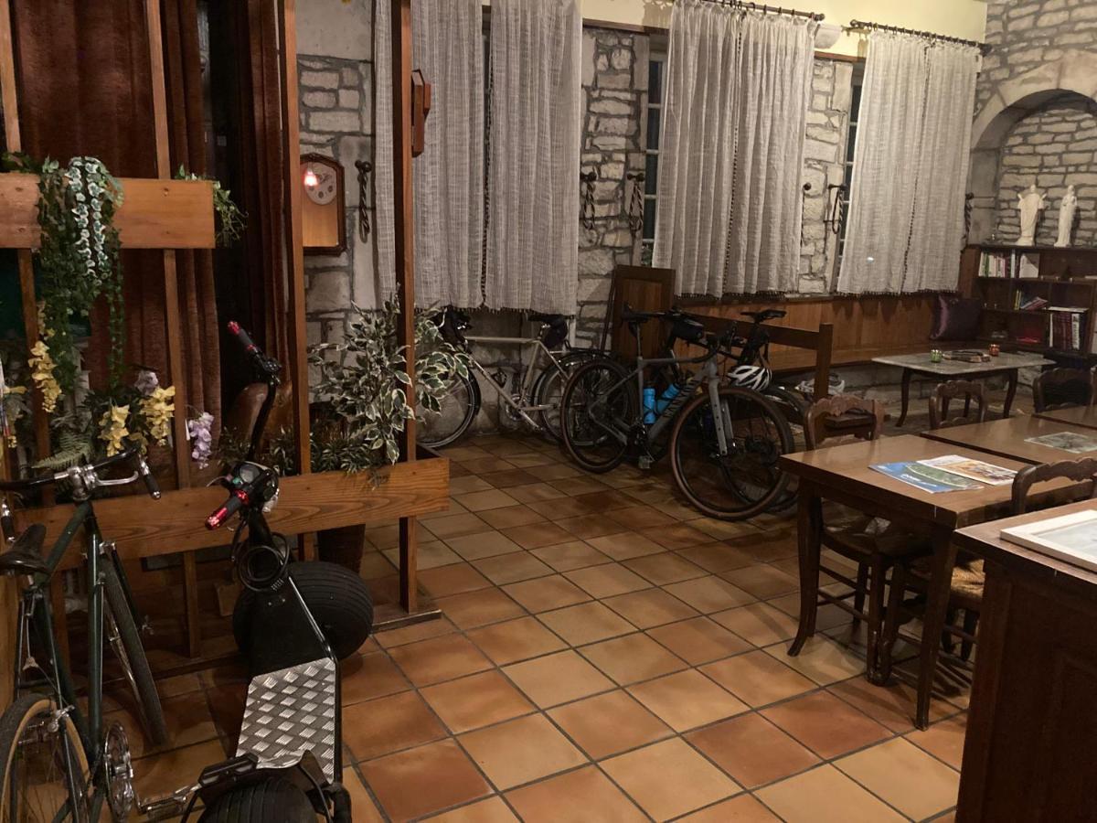 Ancien Hotel Plein De Charme Baume-les-Dames Luaran gambar